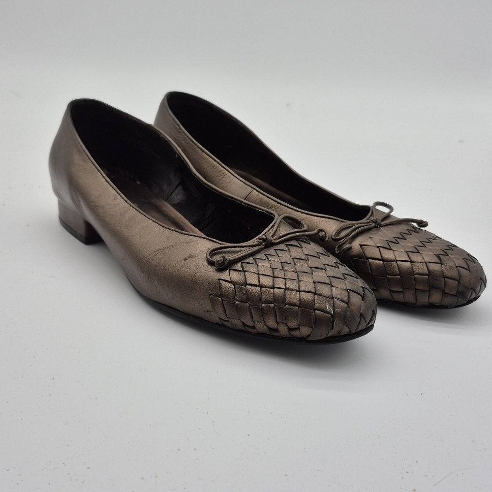 Beacon Reflections Shoes Womens 10M Bronze Colored Flats With Low Heal